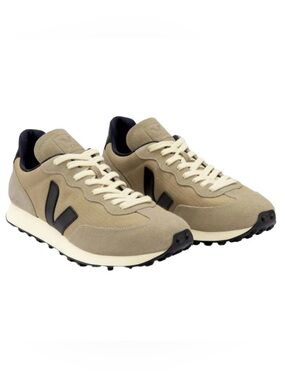 Veja Rio women Tan, Cream Suede, nylon Sneakers *fits 8.5